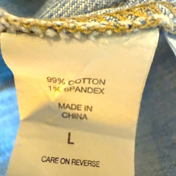 SOHO NY&COMPANY Distressed Denim Round Collar Peplin Sleeve Denim Crop Jacket - Picture 5 of 5